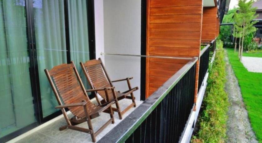 The Breeze Lipe Resort Exterior foto